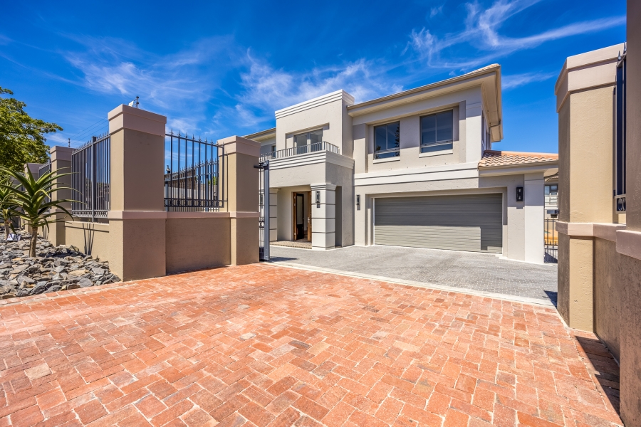 4 Bedroom Property for Sale in Vierlanden Western Cape